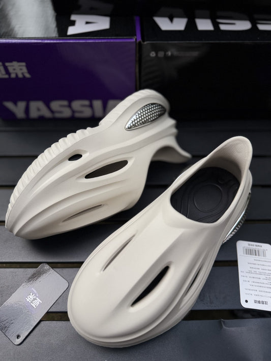 YASSIA turbo clogs runner