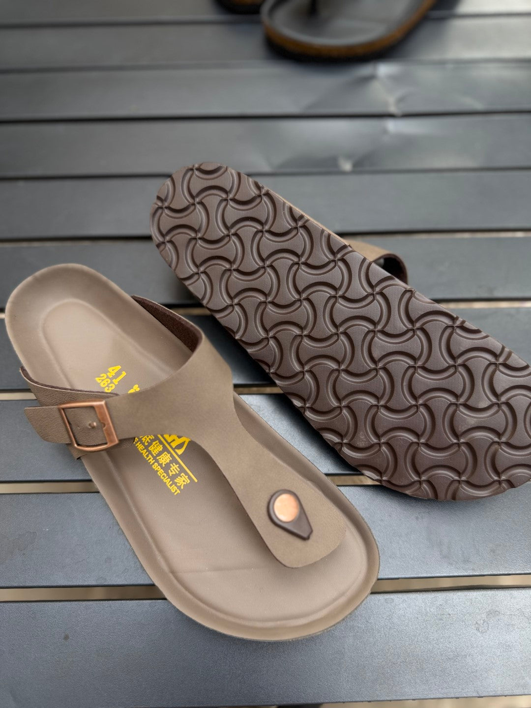 Luxury T strap slides