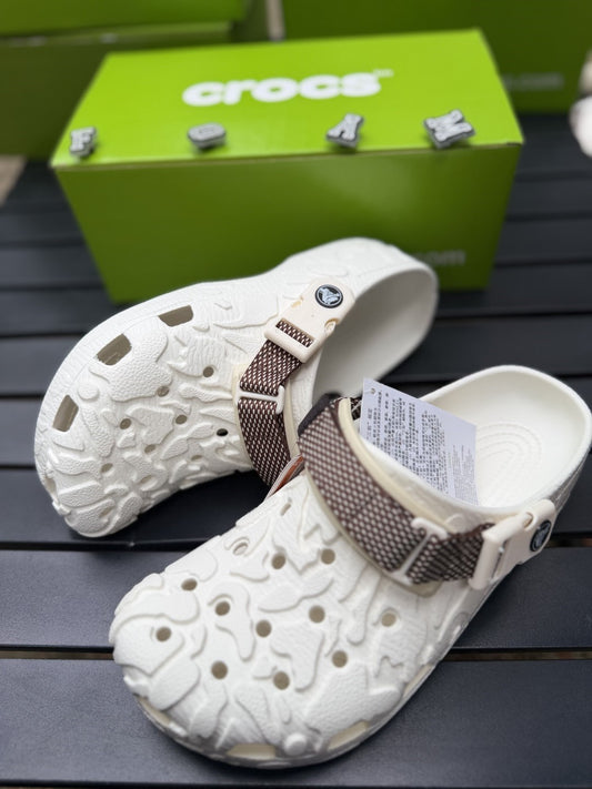 Atlas crocs