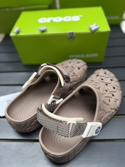 Atlas crocs