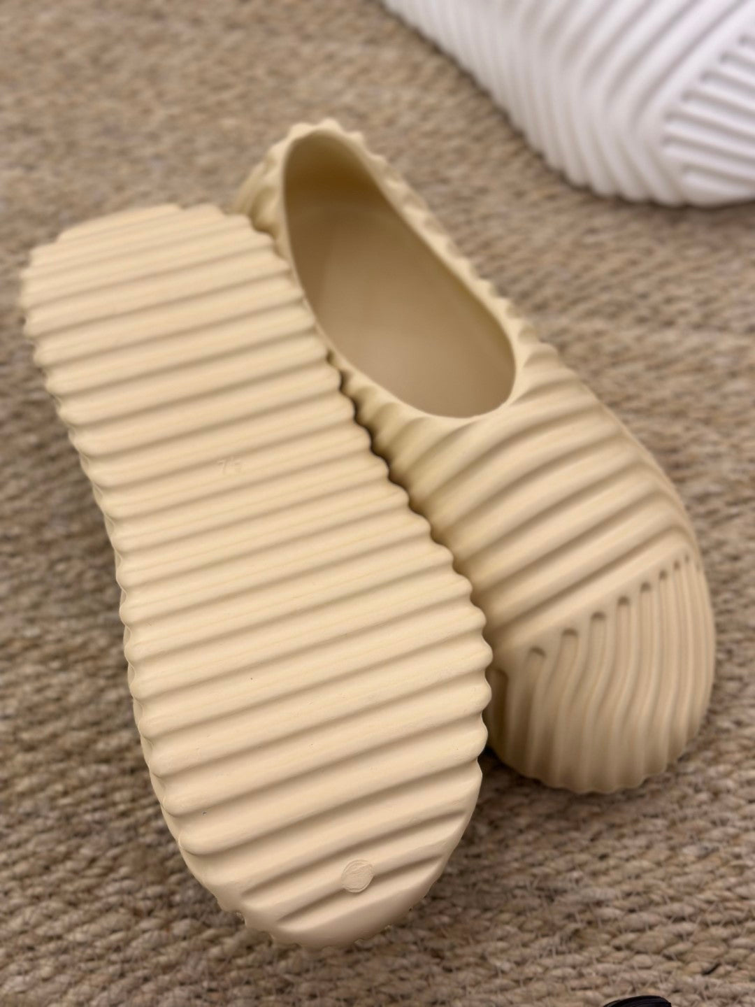 Skeleton Foam Runner