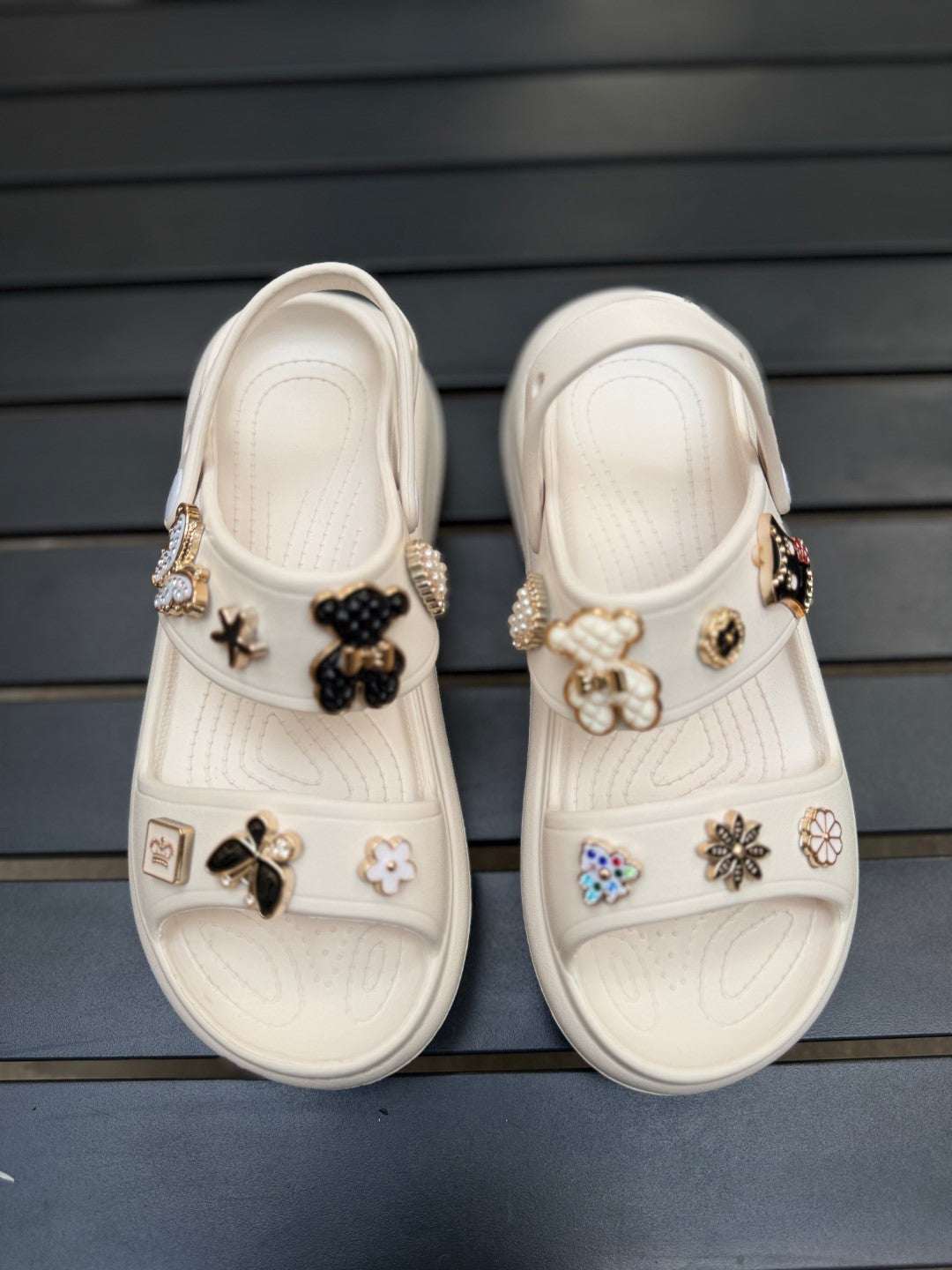 Hill crocs slide