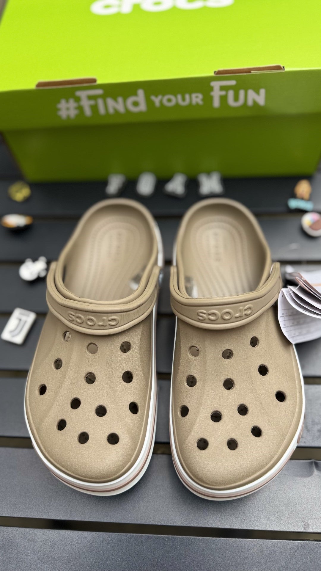 Bayaband Crocs