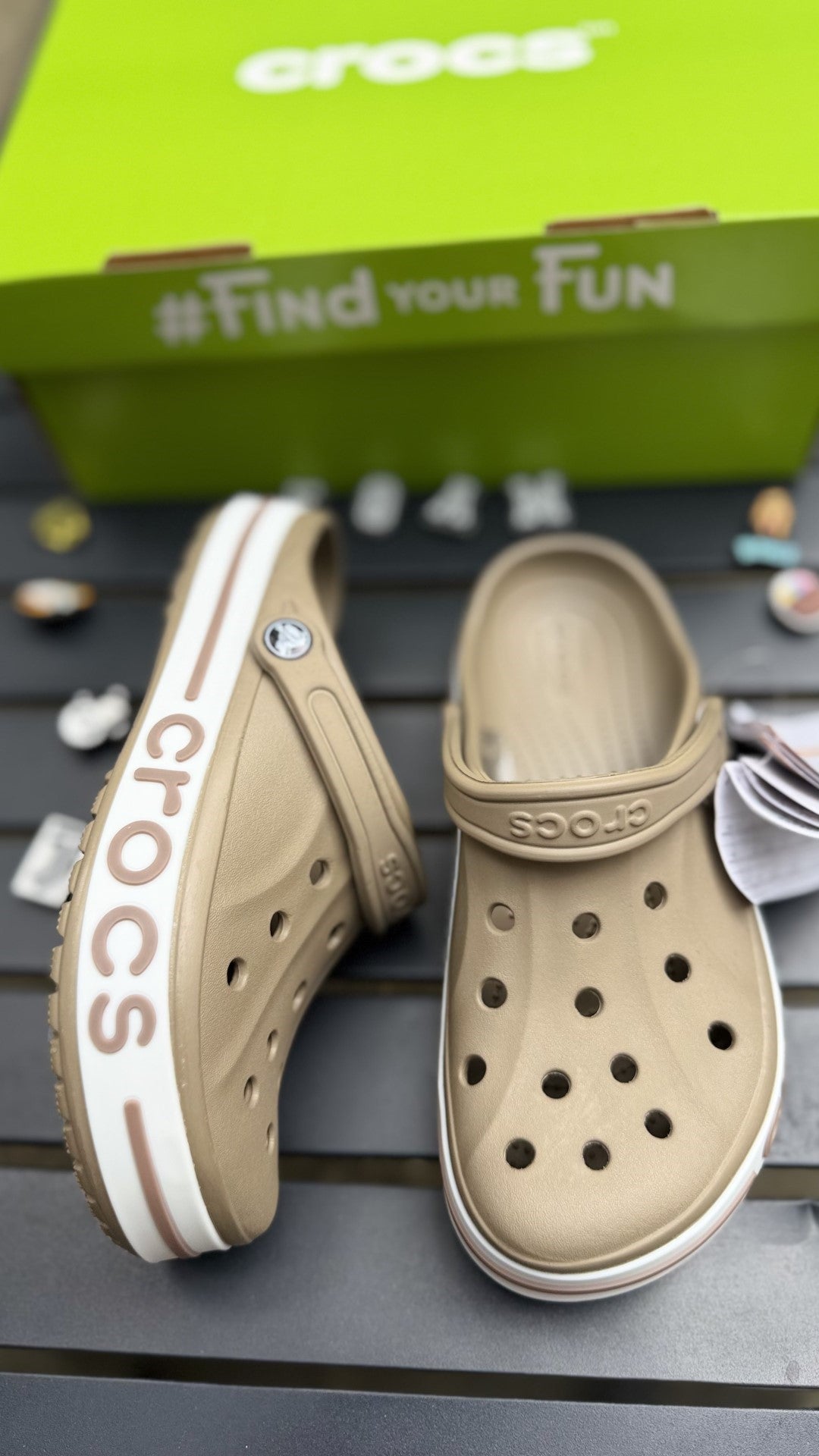Bayaband Crocs
