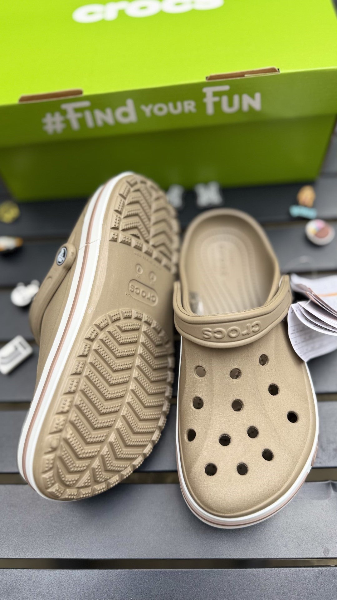 Bayaband Crocs