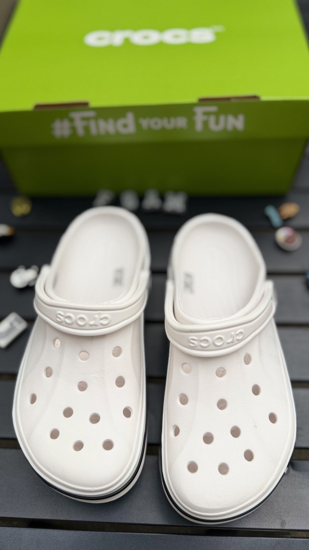 Bayaband Crocs