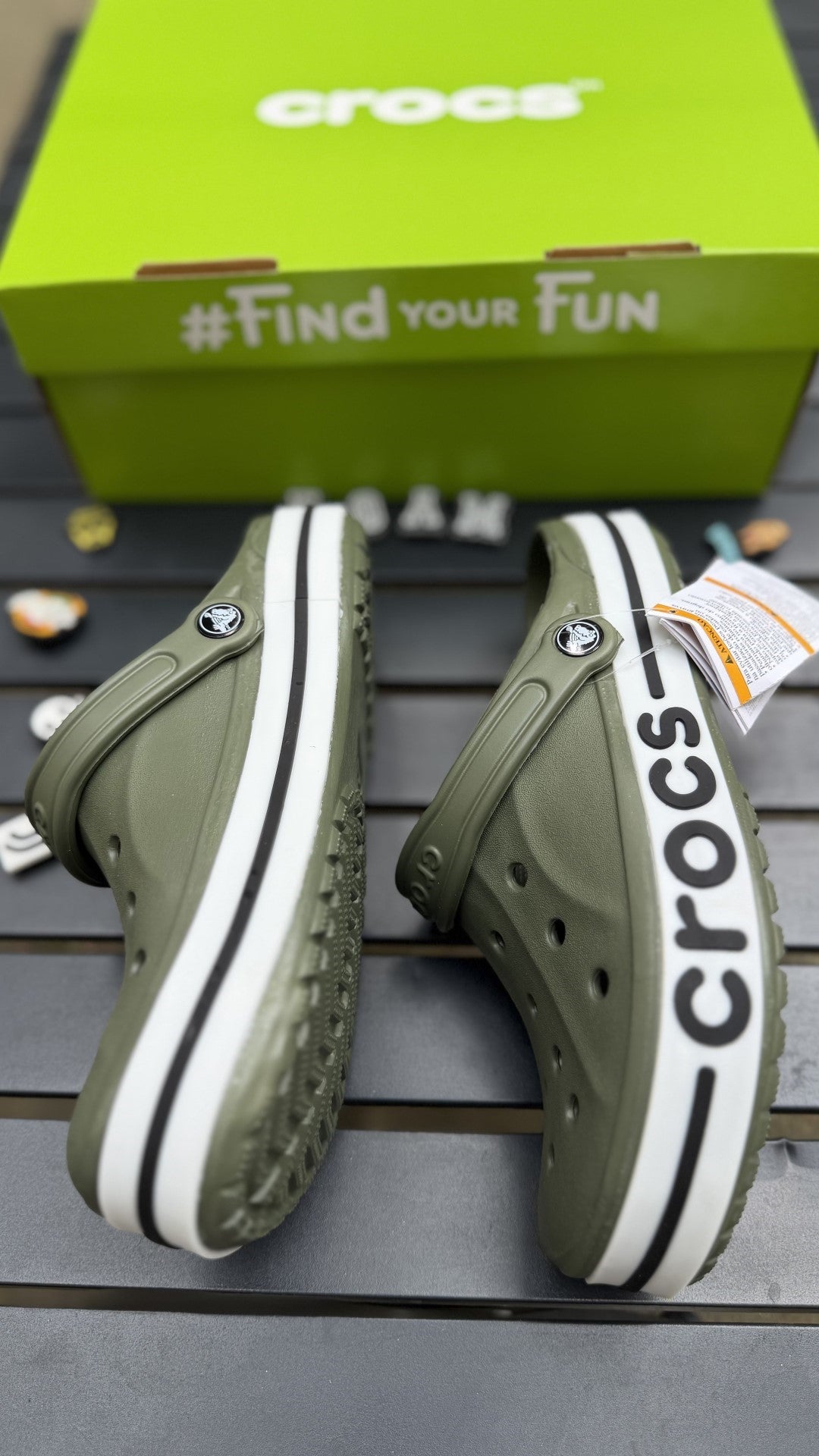 Bayaband Crocs