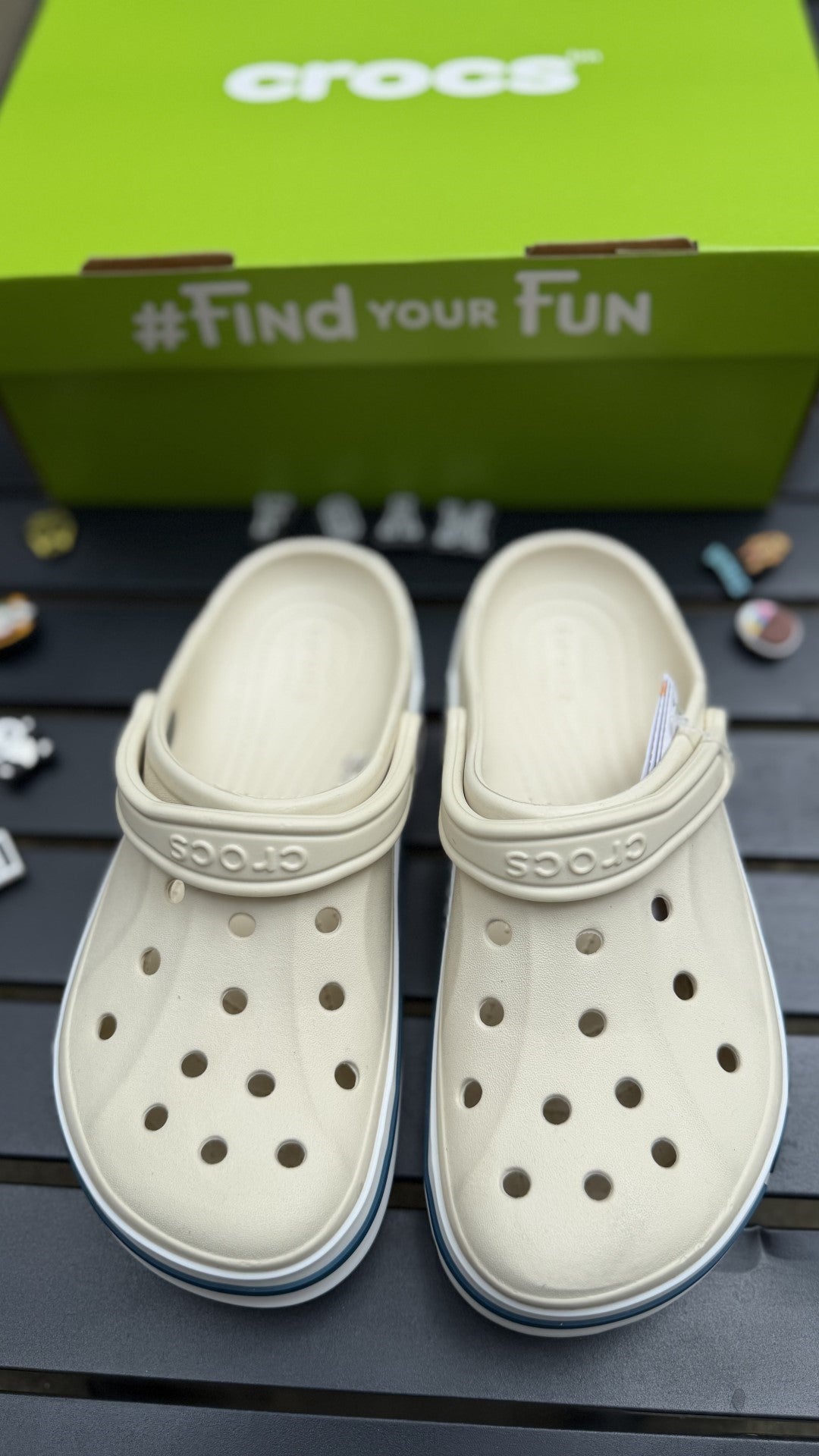 Bayaband Crocs