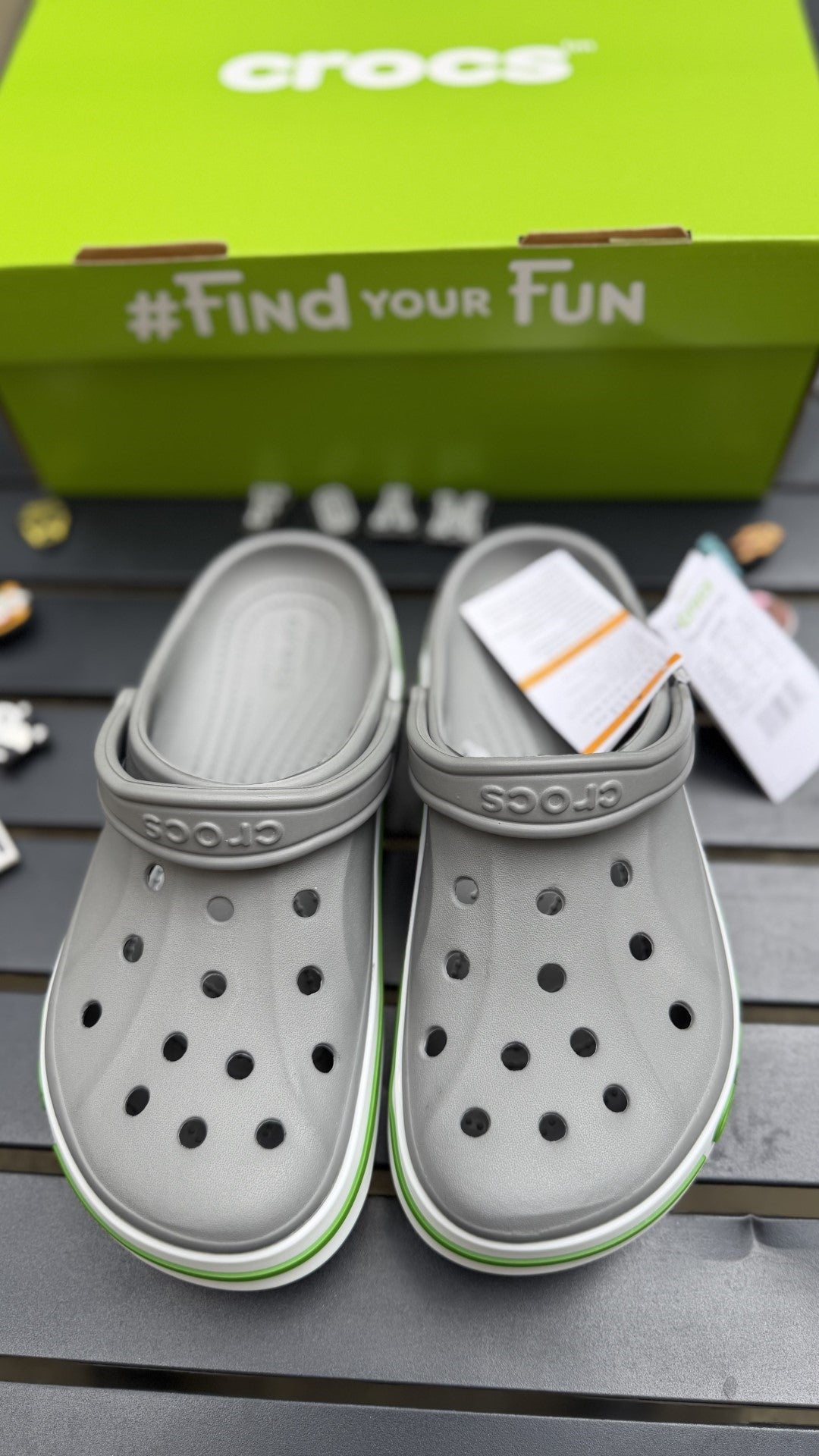 Bayaband Crocs
