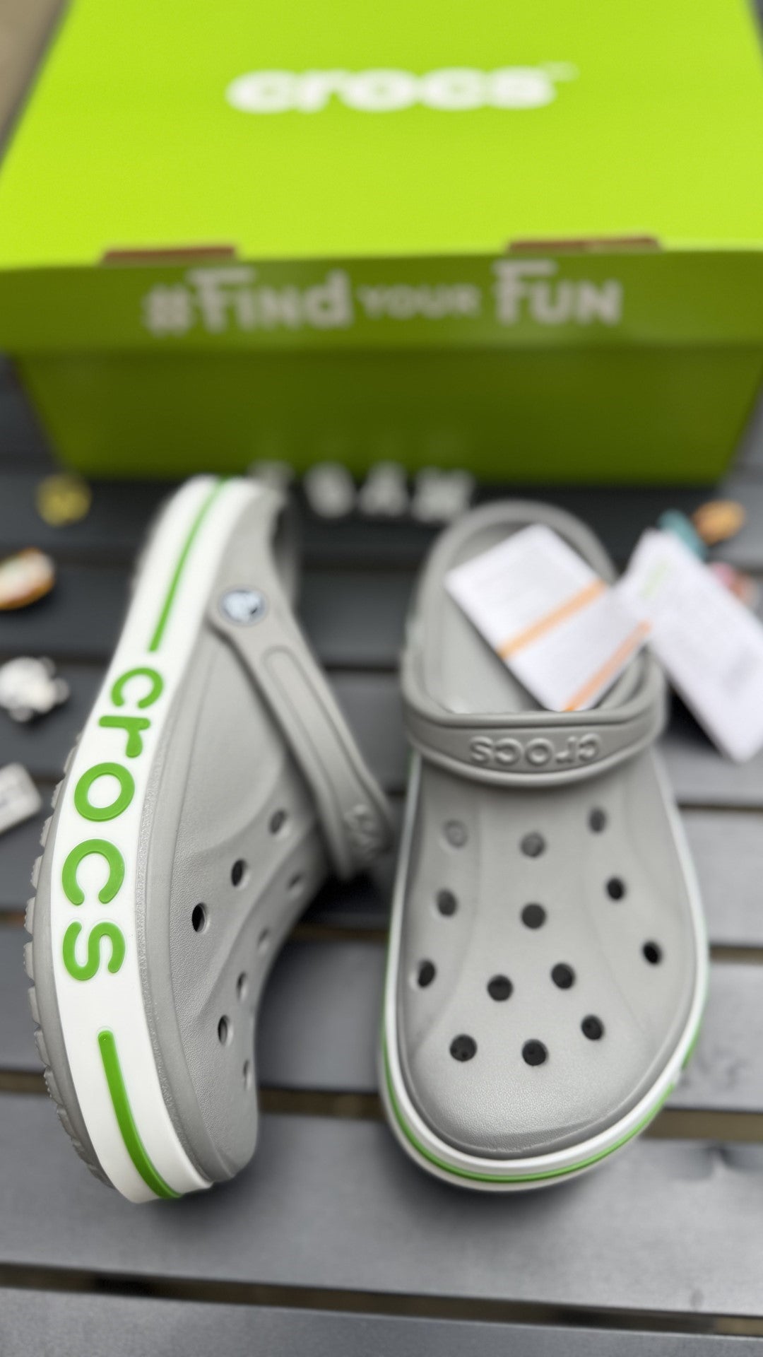 Bayaband Crocs