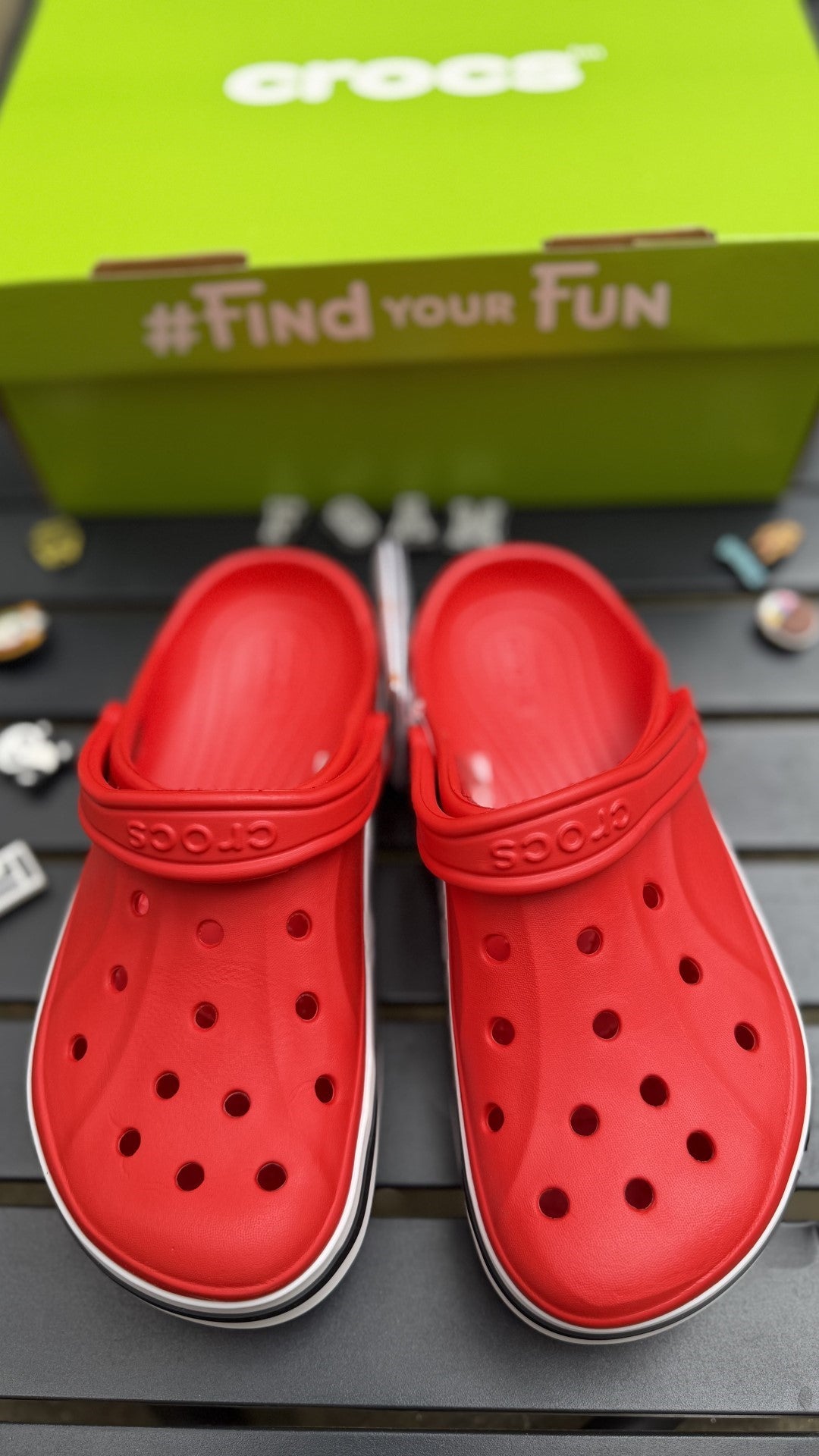 Bayaband Crocs
