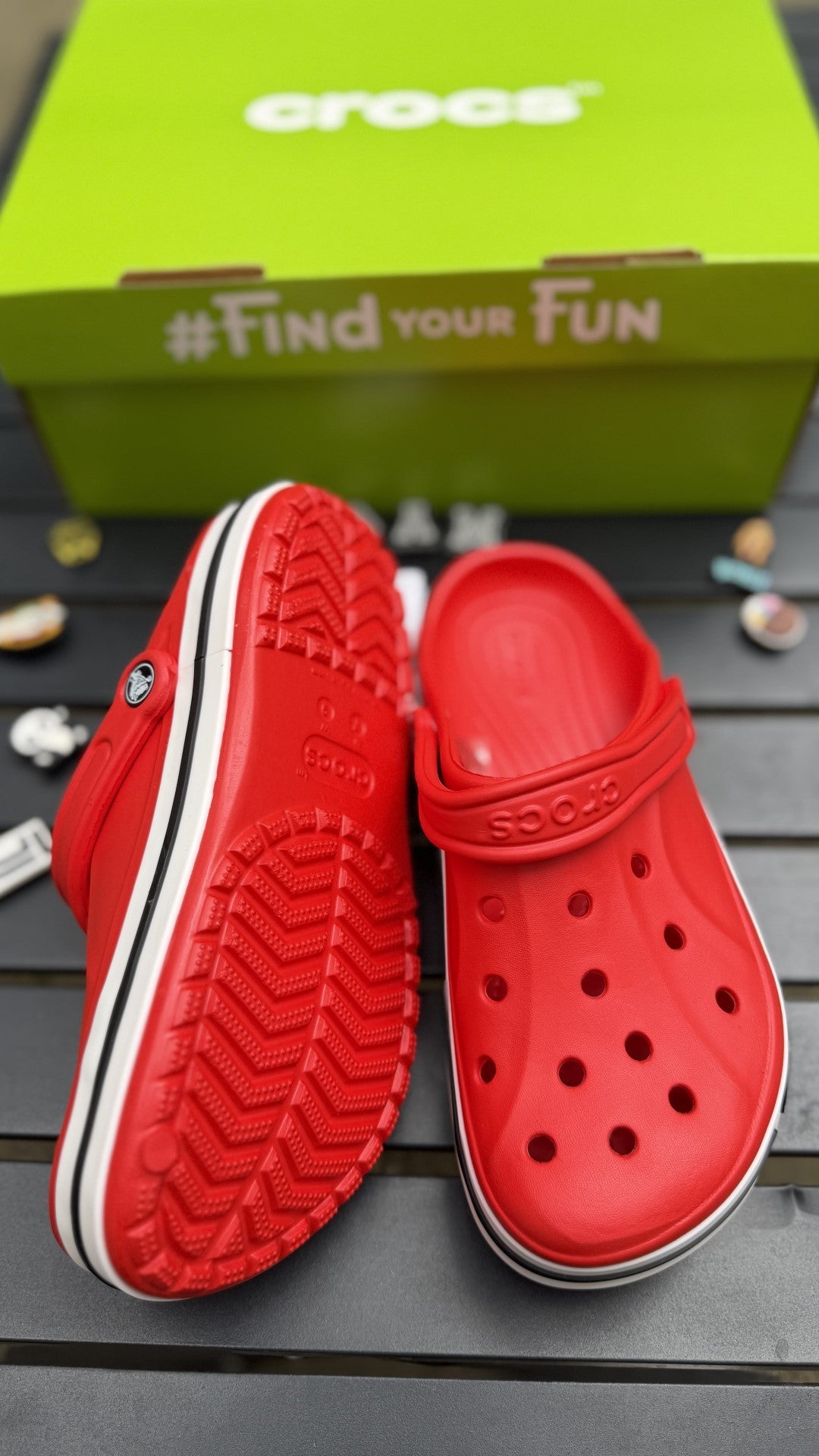Bayaband Crocs