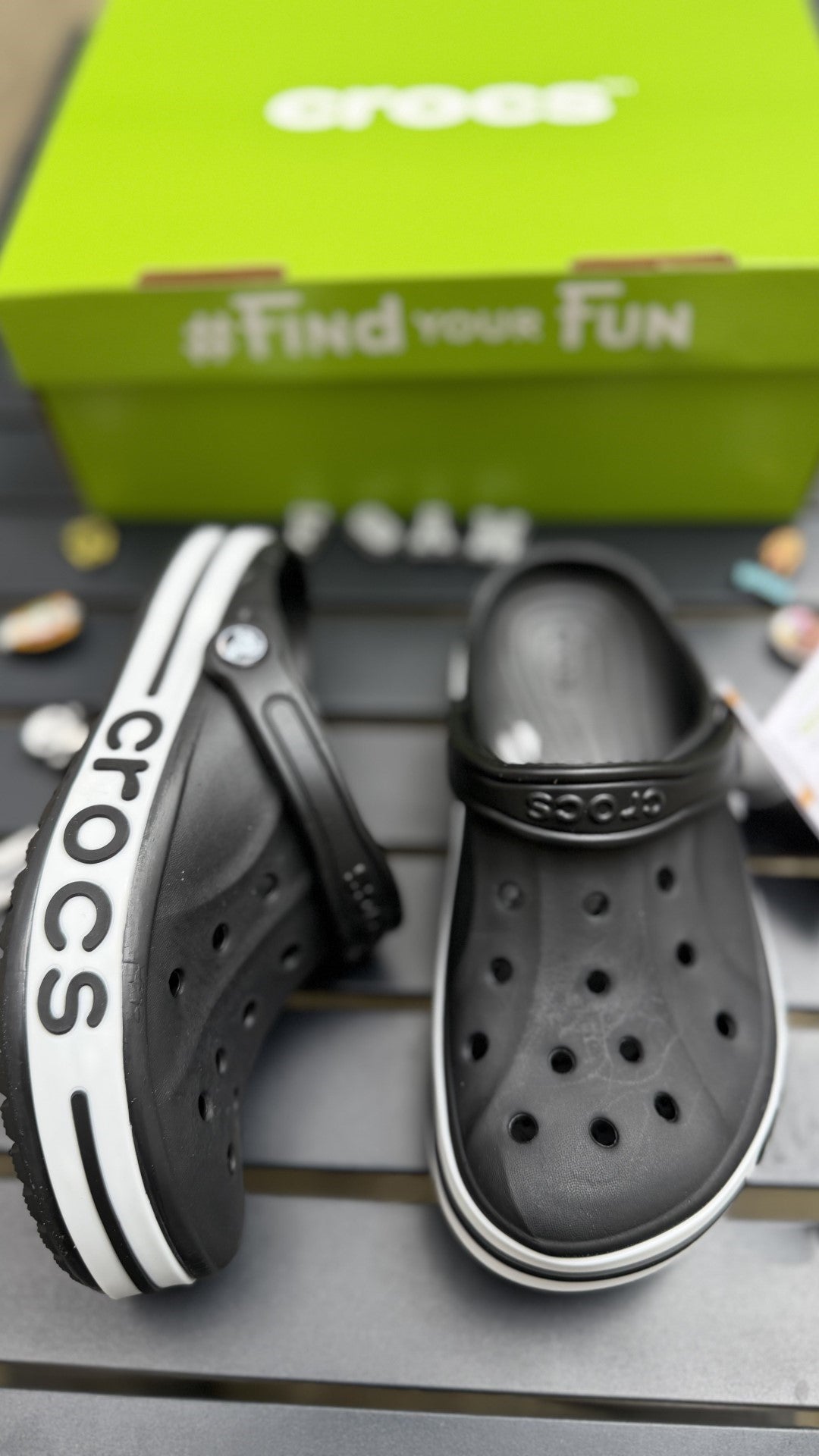 Bayaband Crocs