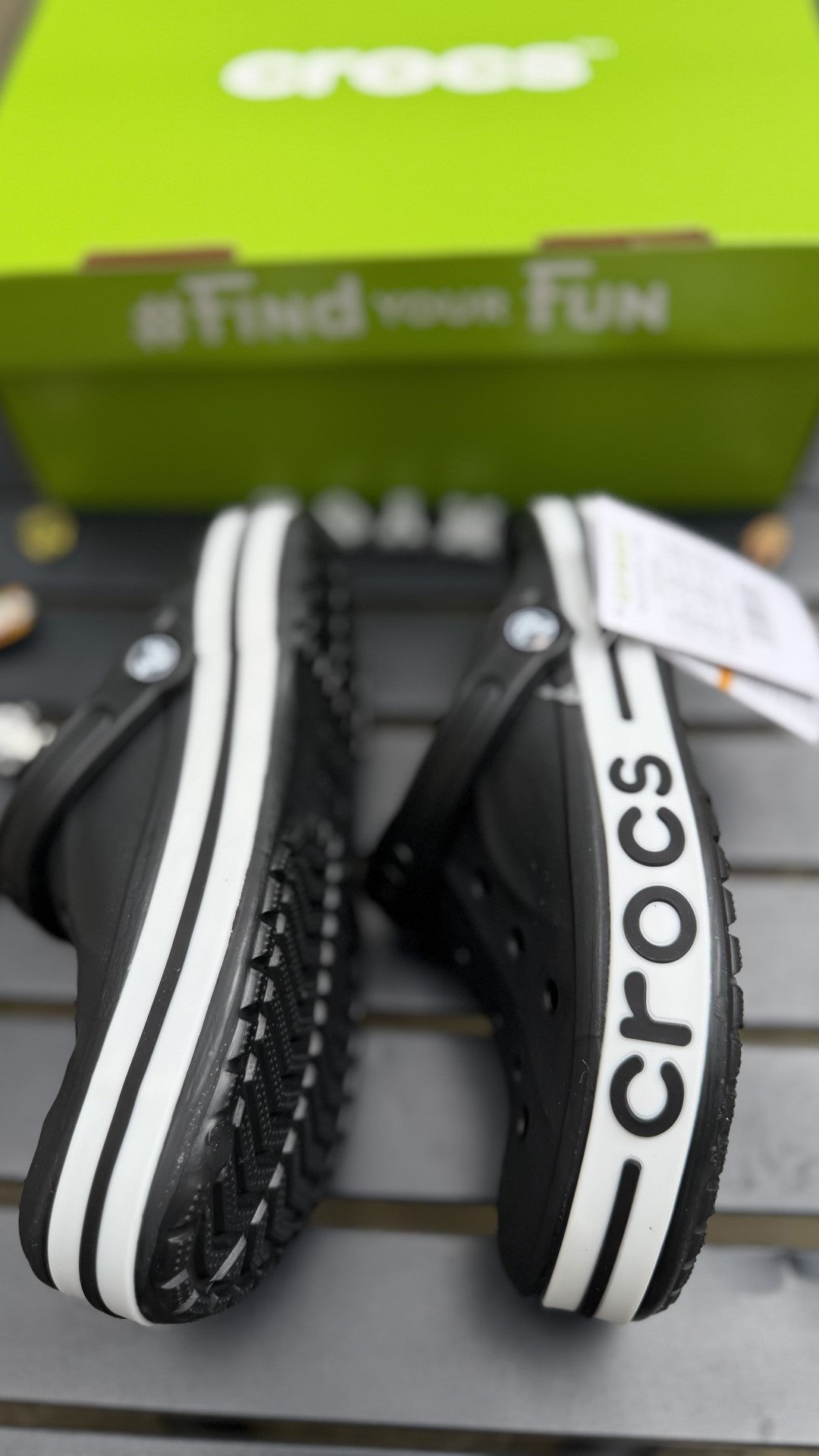 Bayaband Crocs