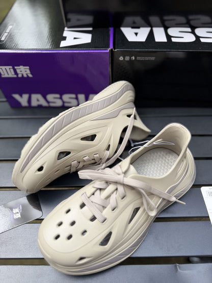 YASSIA sports beach sneakers