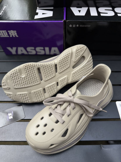 YASSIA sports beach sneakers