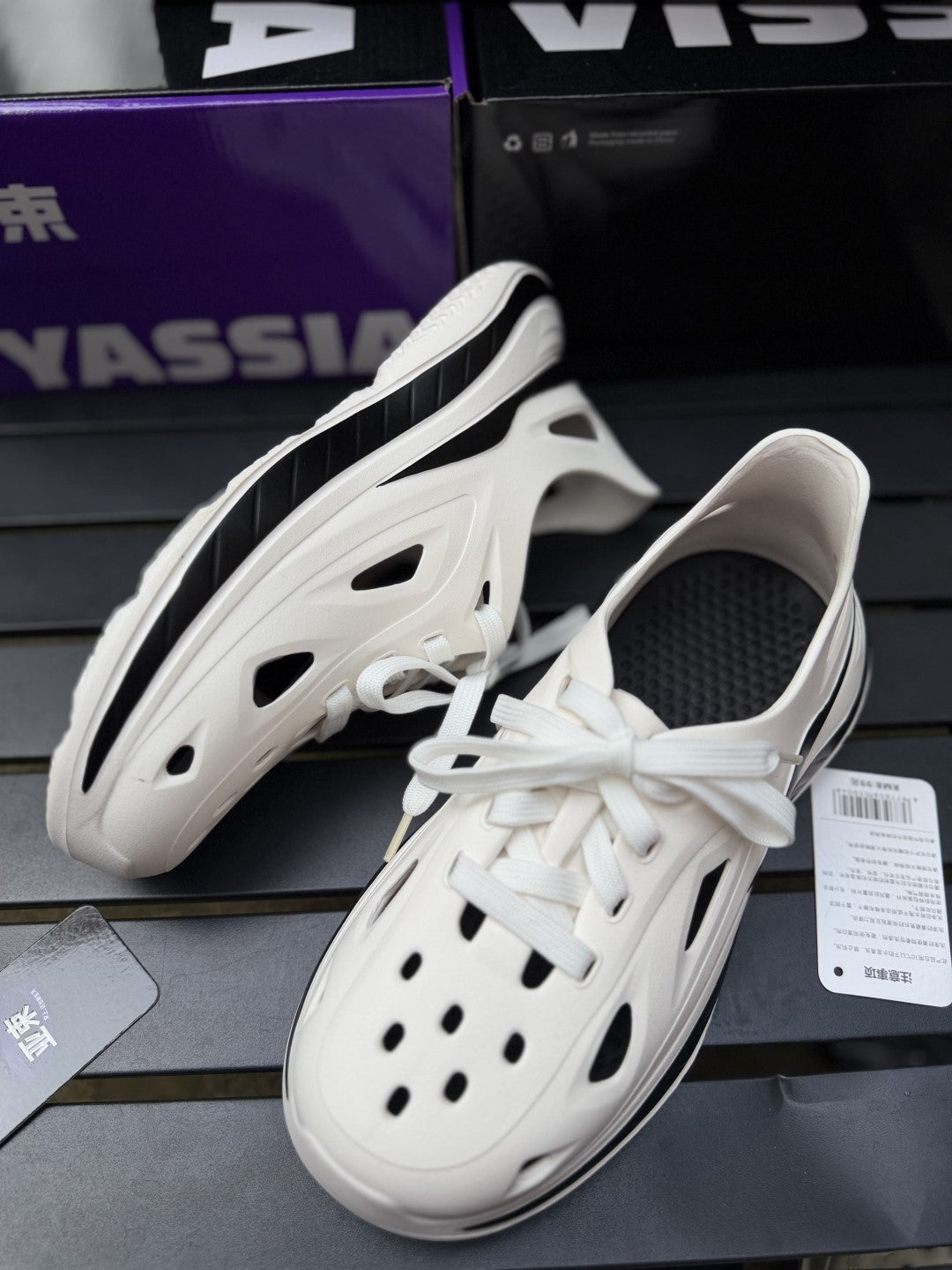 YASSIA sports beach sneakers