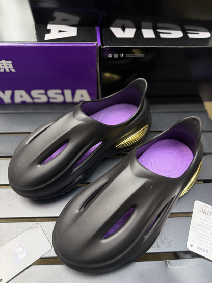 YASSIA turbo clogs runner