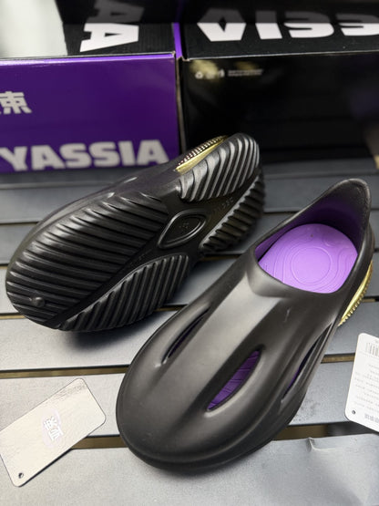 YASSIA turbo clogs runner