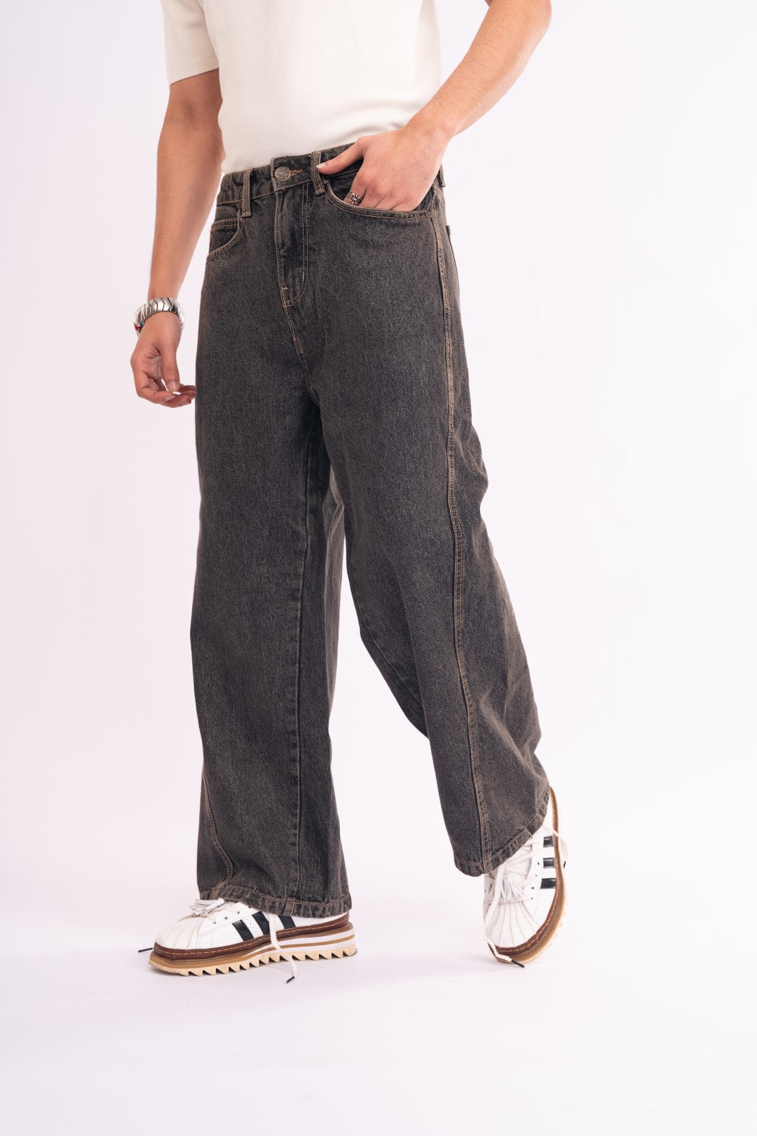 Gangsta twisted denim