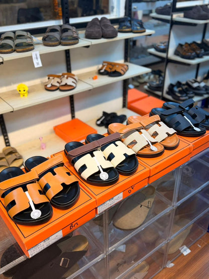 Herm*s slides